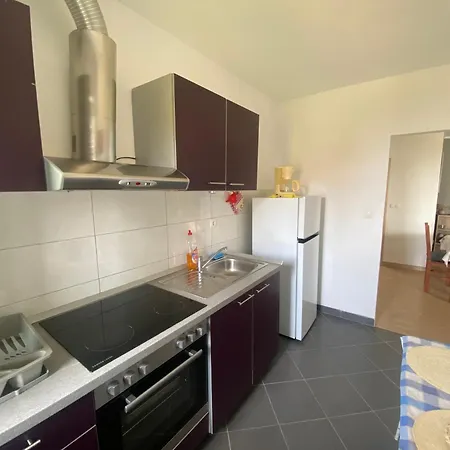 Merla Τρογκίρ