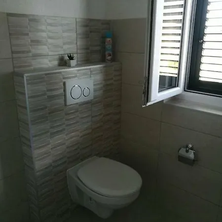 Διαμέρισμα Merla Τρογκίρ